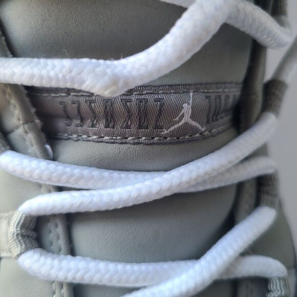 Nike Air Jordan 11 Retro Cool Grey 2010 Size 9.5 Medium Grey White 378037-001 OG main image 8